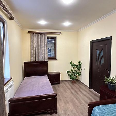 Rest & Relax Hotel Yerevan Exterior photo